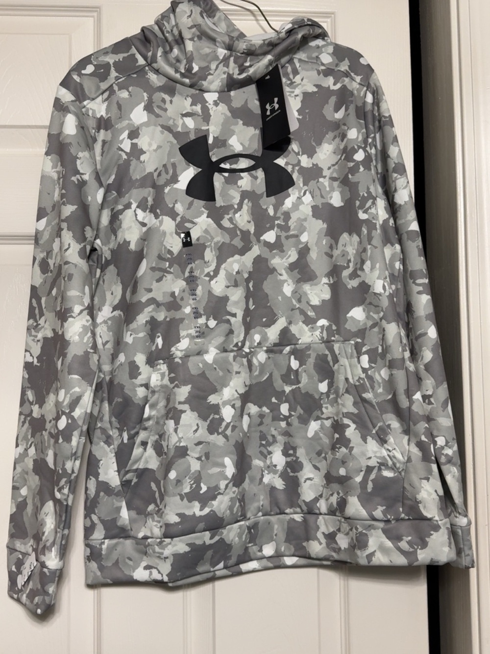 Under Armour Youth XL Hoodie Gray Camo HeatGear NWT